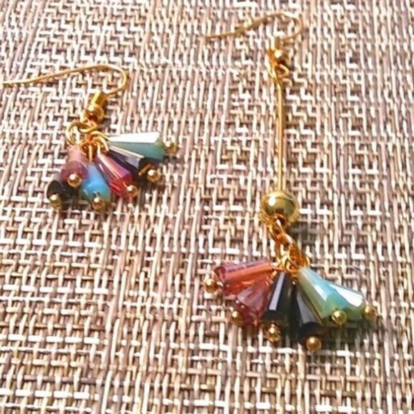 Asymmetrical Iridescent Cone Beads Tassel Earring - Picture 3 of 3